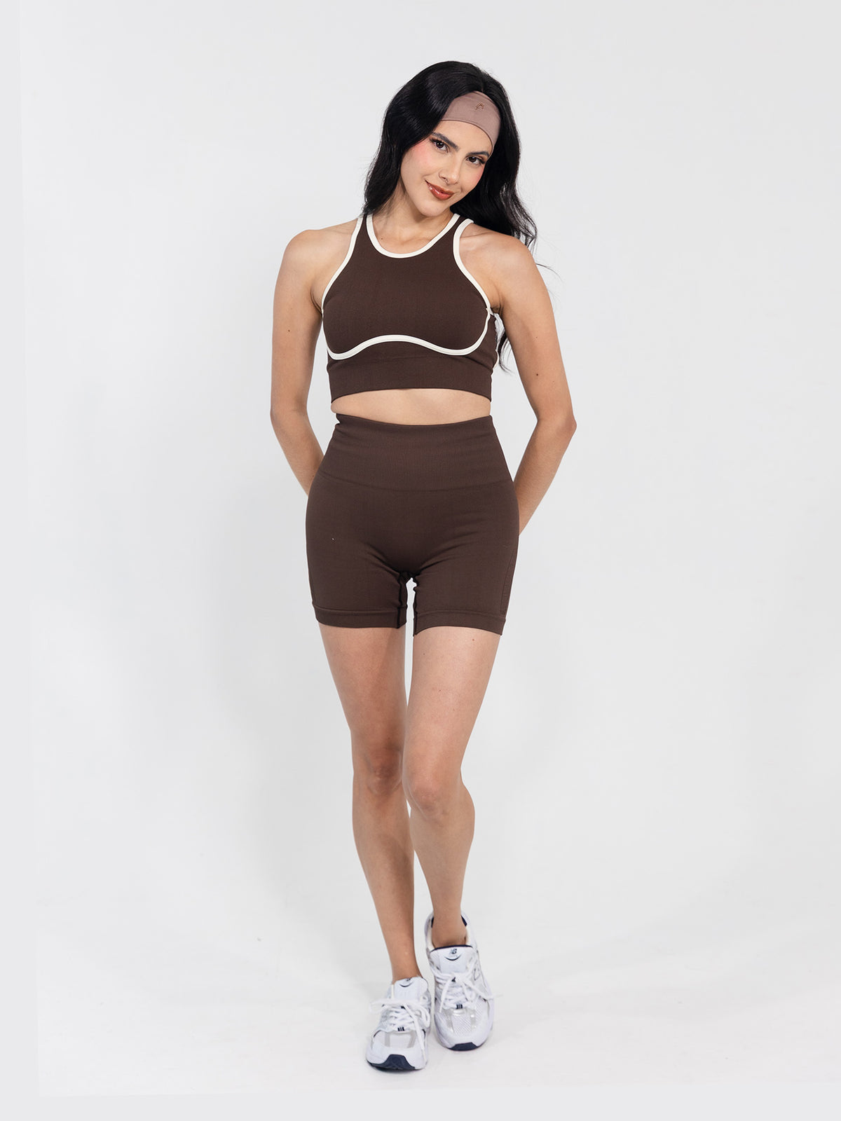 Style Set Avellana