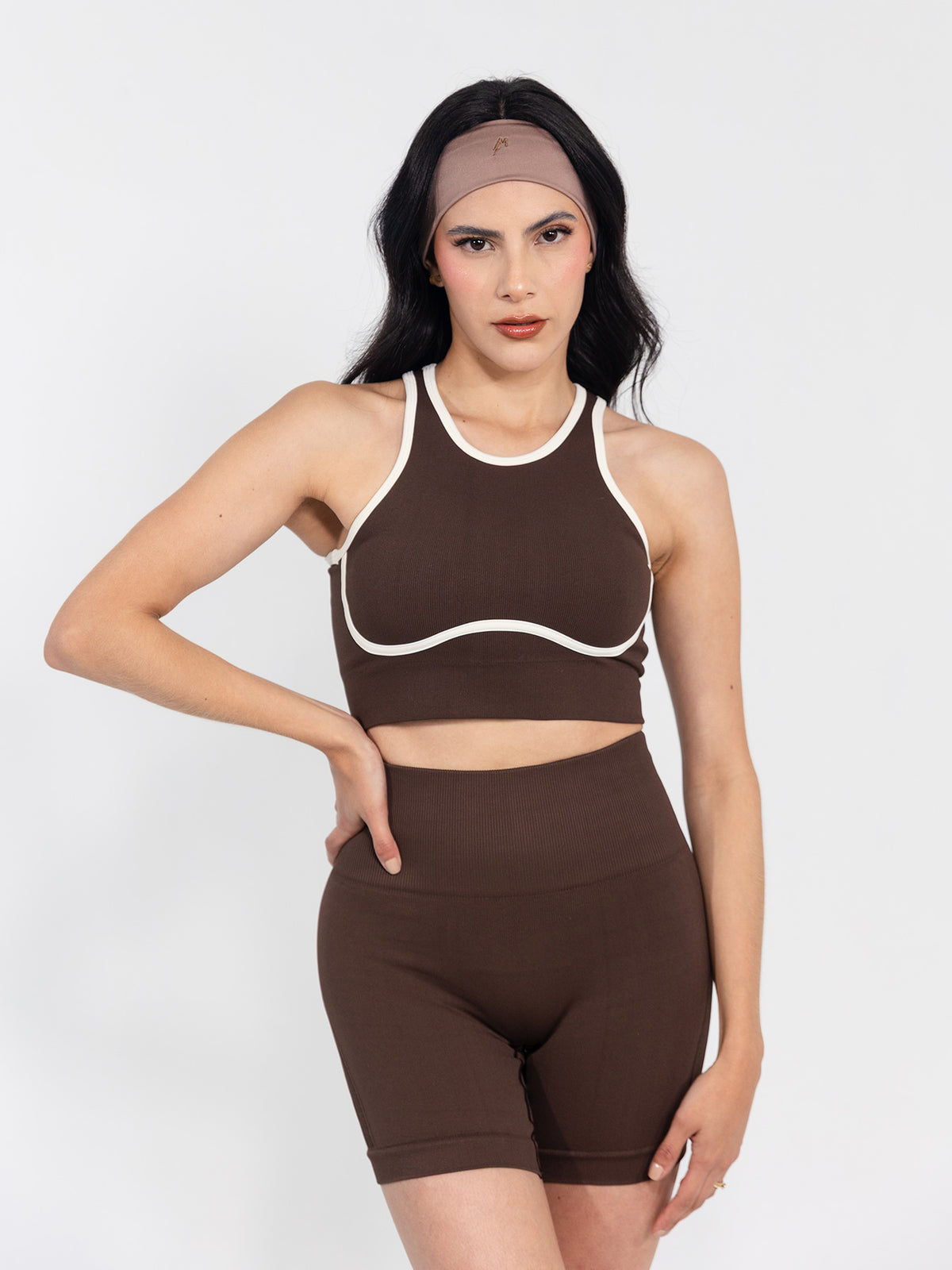 Style Set Avellana